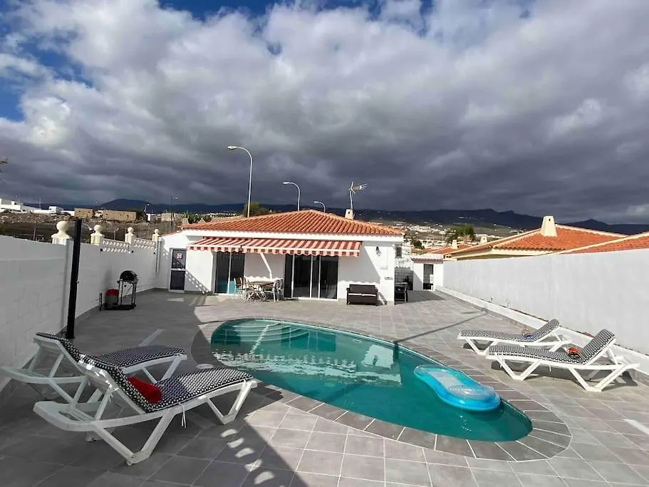 Villa Sueno Azul With A Heated Swimming Pool Callao Salvaje