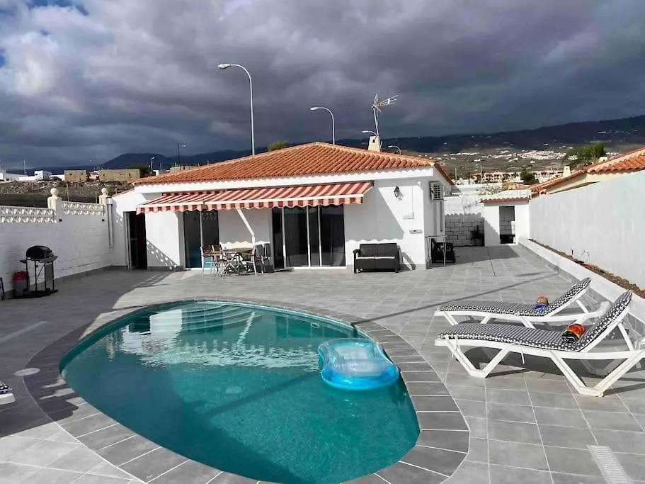 Villa Sueno Azul With A Heated Swimming Pool Callao Salvaje
