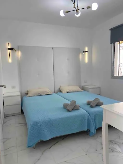 Villa Sueno Azul With A Heated Swimming Pool Callao Salvaje