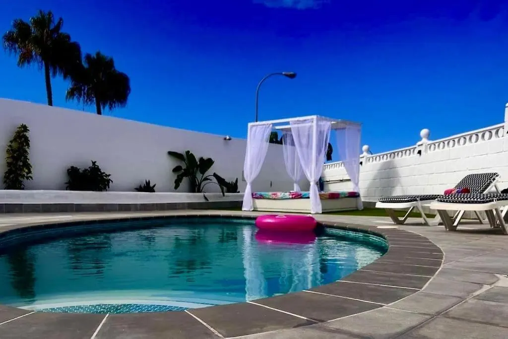 Villa Sueno Azul With A Heated Swimming Pool Callao Salvaje